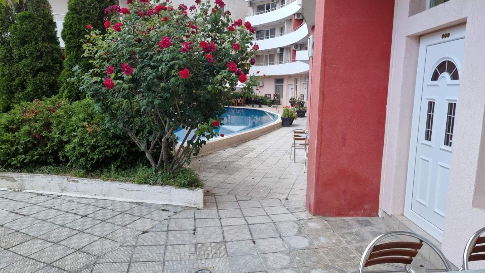 Luxurious Studios Nani Kranewo Exterior foto